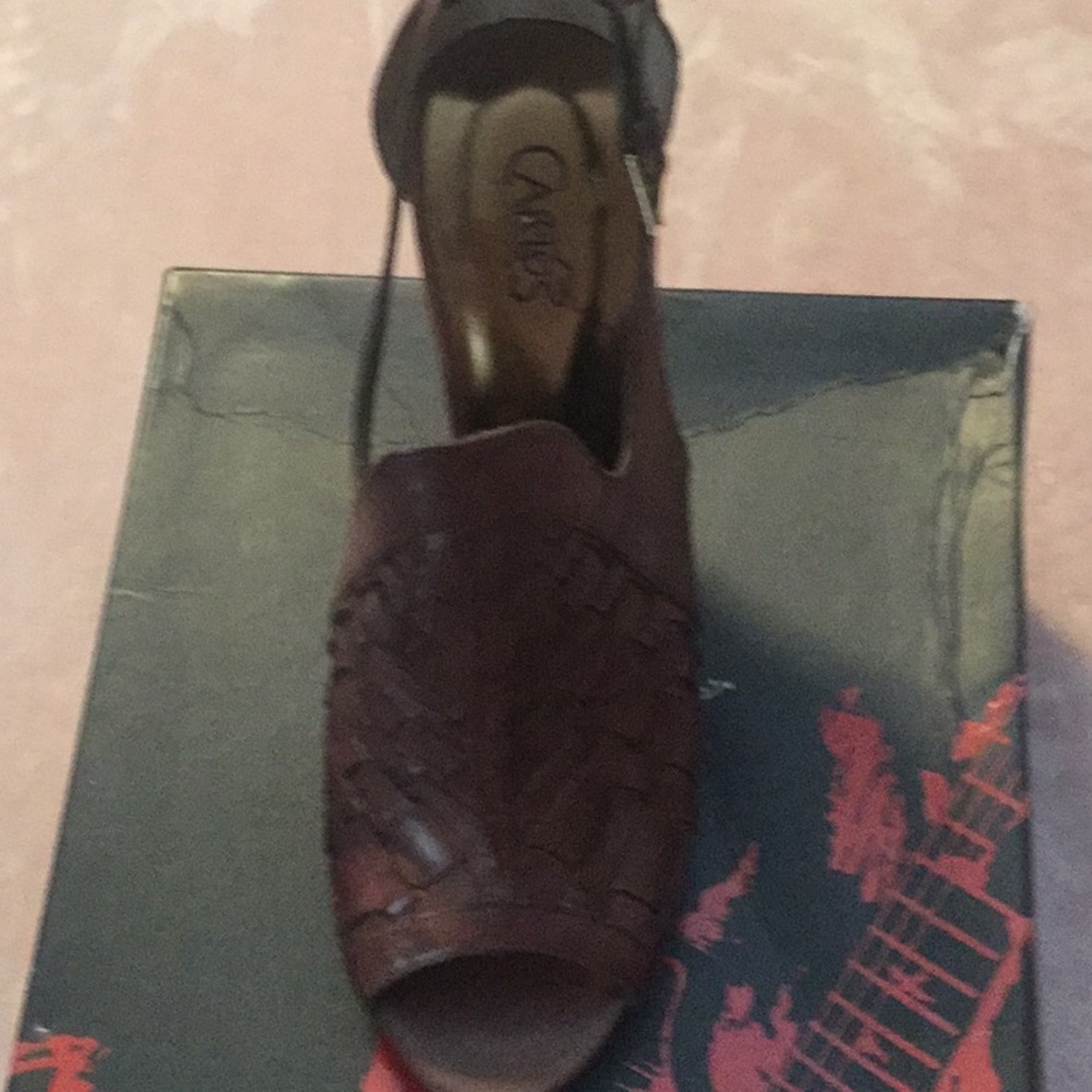 Shoes - Picture 2 of 5
